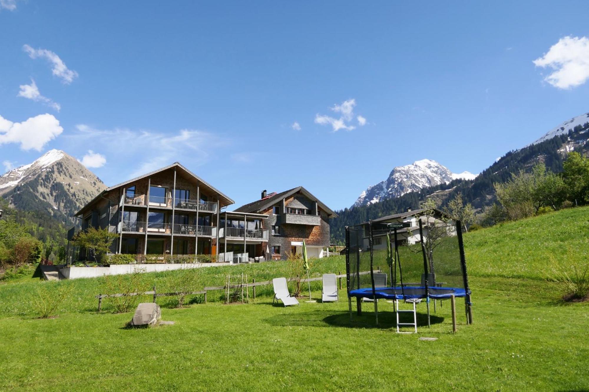 N Apartments Hotel Schoppernau Extérieur photo
